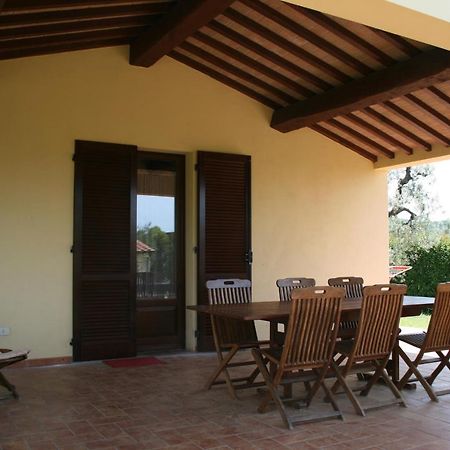 קסטנייטו קרדוצ'י Graziosa Casetta Con Piscina מראה חיצוני תמונה